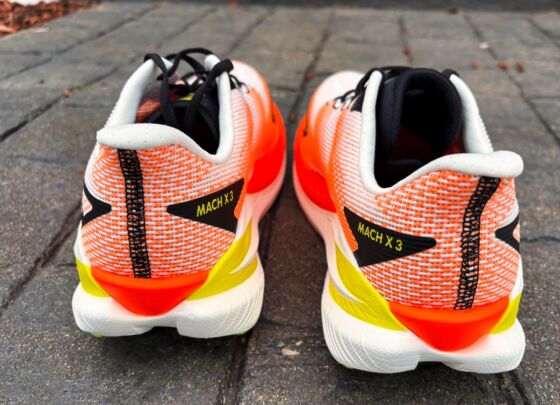 Picture of HOKA Mach X 3