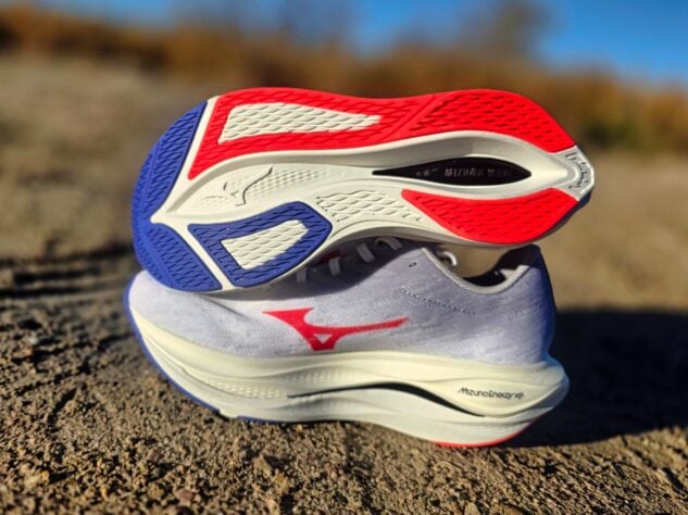 Picture of Mizuno Wave Rebellion Flash 3